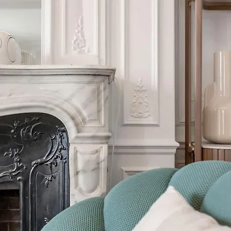 Keyz - Luxury 3 Bedrooms Near Champs Elysees Apartment *