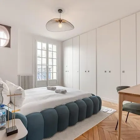Keyz - Luxury 3 Bedrooms Near Champs Elysees * Paris