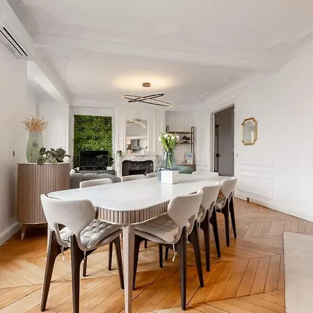 Apartment Keyz - Luxury 3 Bedrooms Near Champs Elysees