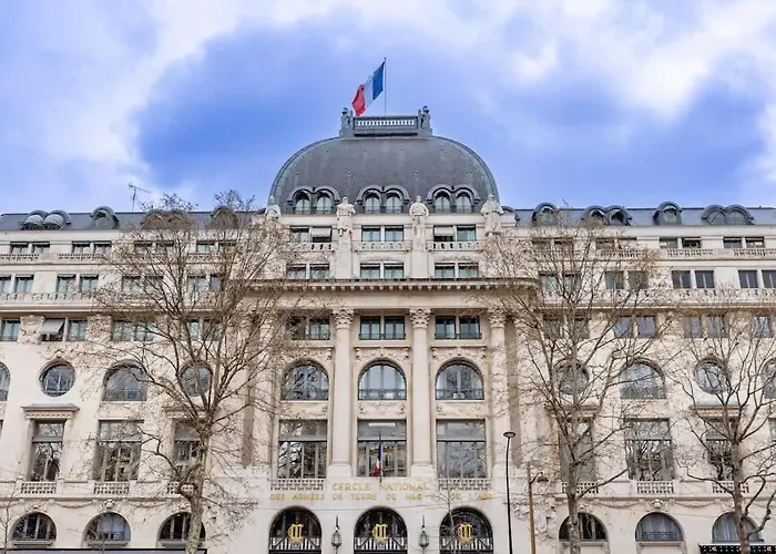 Apartment Keyz - Luxury 3 Bedrooms Near Champs Elysees *