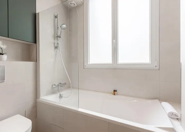 Keyz - Luxury 3 Bedrooms Near Champs Elysees Apartment